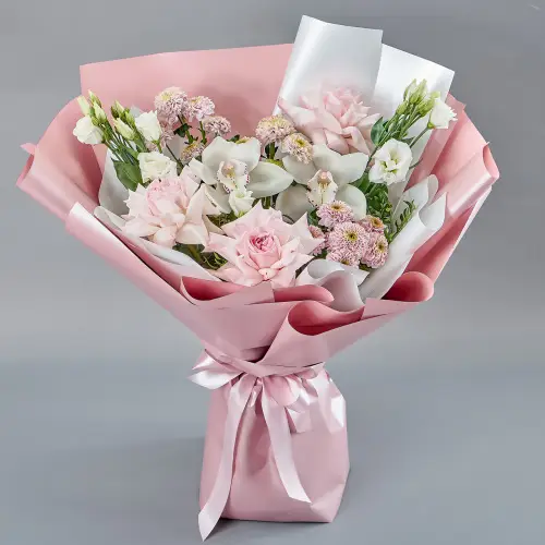 Букет кустовых хризантем, роз и орхидеи