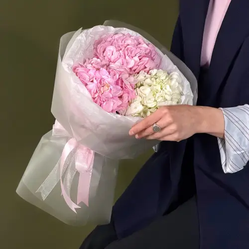 Букет нежных гортензий (S)