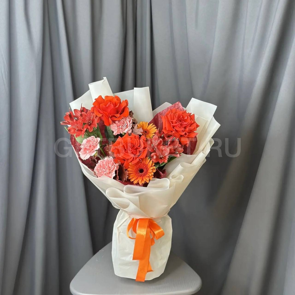 246943 Букет из ярких роз, гербер и гвоздик с альстромерией 