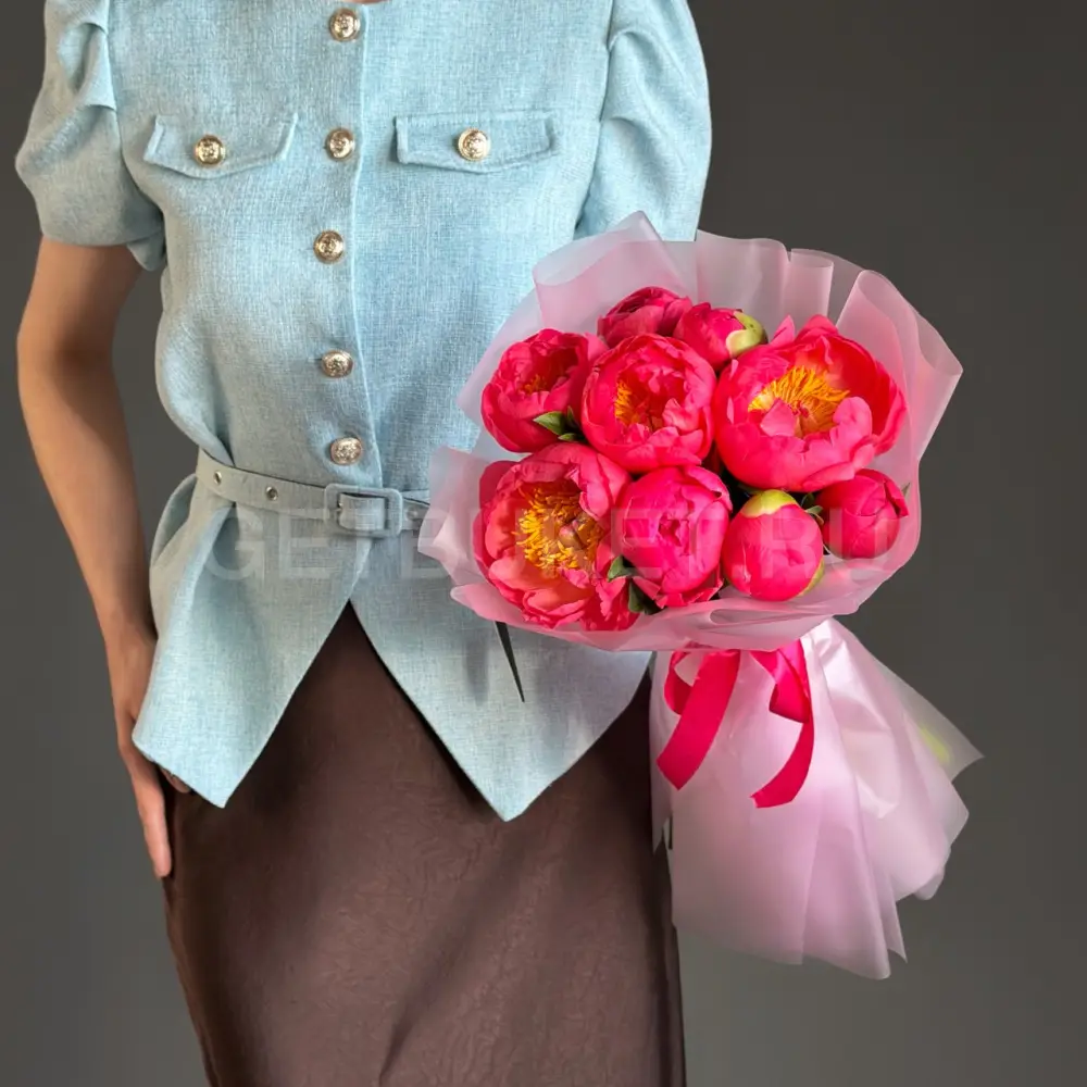 233951 Букет из 9 коралловых пионов