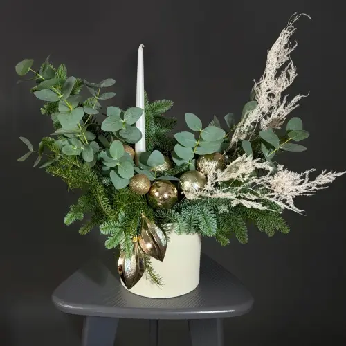 Зимняя композиция "Сказочные ветви" 