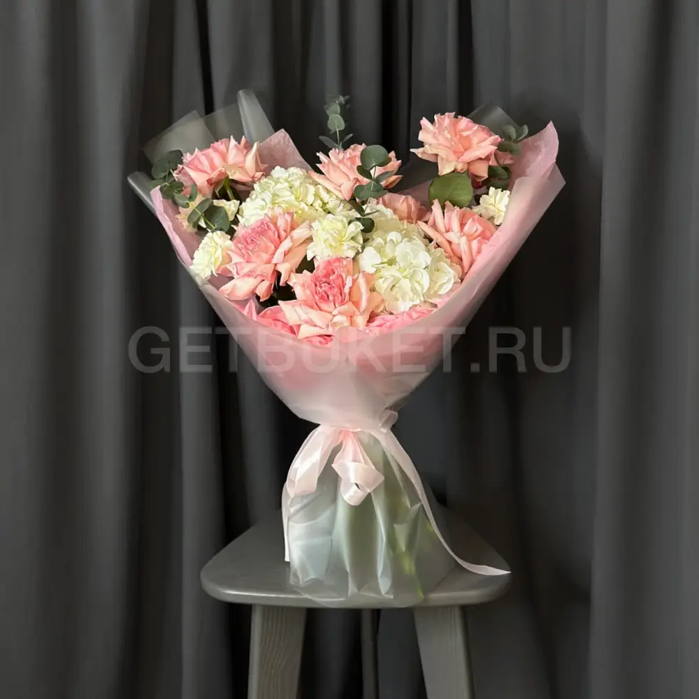 233267 Букет из роз, гортензий и гвоздик 
