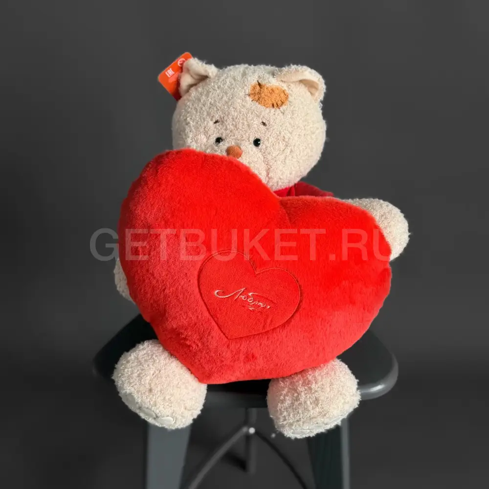 226845 Мягкая игрушка Кошка Мэри в красном платье с сердцем подушкой 