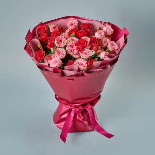 Букет из кустовых роз 