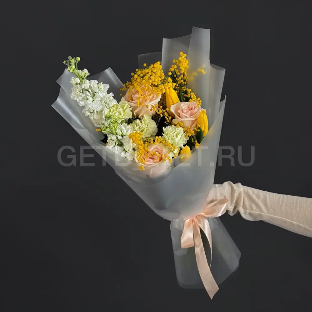225274 Букет из тюльпанов, мимозы и роз