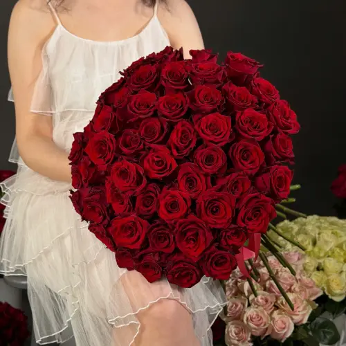 Букет из 51 красной розы